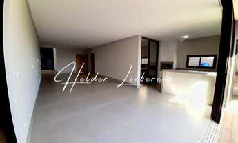 Imagem 5: Casa Térrea Portal do Sol Green, 496 m² terreno, 253m², 4 suítes, piscina, churrasqueira a