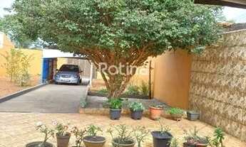 Imagem: Casa à venda, 2 quartos, 1 vaga, Segismundo