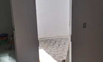 Imagem 5: Casa 2/4 + duas salas comerciais