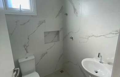 Imagem 9: Casa Térrea à Venda no Alphaville Catuana - Parte Alta e Lado da Sombra