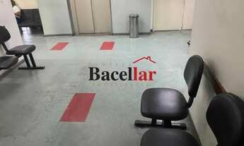 Imagem: Prédio padrão luxo 3 andares clinica médica