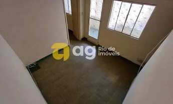 Imagem 3: Casa de rua - Linear / Residencial / Magalhães Bastos