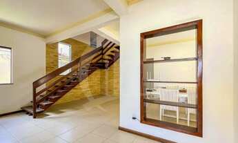 Imagem 6: Oportunidade Única! Imóvel Amplo e Versátil: Residencial e Comercial em Posição Leste!