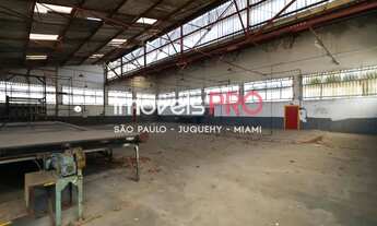 Imagem: Galpão com 6.480m² de terreno, ideal para