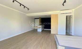 Imagem 2: Apartamento para venda possui 47 metros quadrados com 1 quarto em Petrópolis - Porto Alegr