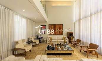 Imagem 2: Casa de condomínio para venda com 589 metros quadrados com 4 quartos