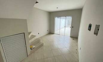 Imagem 6: Sobrado para venda possui 73 metros quadrados com 2 quartos em Santa Regina - Camboriú - S