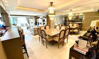 Imagem 3: Apartamento para venda possui 138 metros quadrados com 3 quartos em Centro - Florianópolis