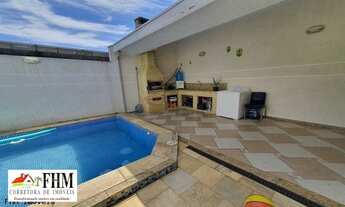 Imagem 3: Casa em condomínio, 3 quartos sendo 1 suíte com closet, hidromassagem, piscina, churrasque