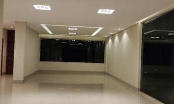 Imagem 7: Sobrado com 3 suítes e 475 m² construídos no Condomínio do Lago