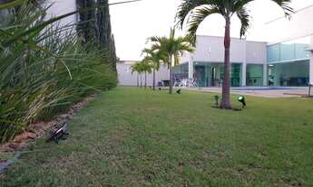 Imagem 7: Casa com Alto padrão de construção, com acabamento no blindex