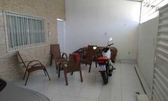 Imagem 4: Casa para venda possui 200 metros quadrados com 3 quartos no bairro de Valentina de Figuei