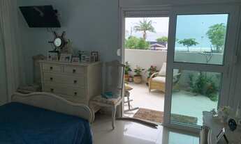 Imagem: Casa na quadra mar em Cabeçudas