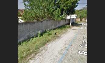 Imagem 2: Um terreno para construtores de casas em uma localização perfeta para moradia com 3 frent