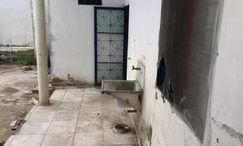 Imagem 3: Prédio comercial com 448 m de terreno e 350 m de área construída. Ótima localização