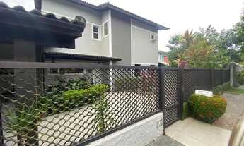 Imagem 4: Casa Duplex de Alto Padrão com 428m² no Condomínio Santa Monica - Barra da Tijuca