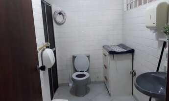 Imagem 4: Sobrado com 2 casas, ideal para investidor, comércio ou família grande