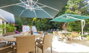 Imagem 3: Casa com paisagismo próxima à Praça Vinicius de Moraes