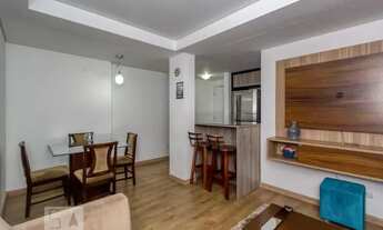 Imagem 4: Apartamento para Aluguel - Bacacheri, 2 Quartos, 61 m2