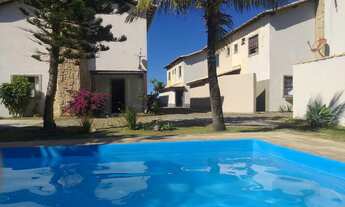 Imagem 1: Quarto com piscina em frente a praia