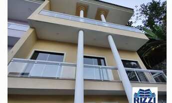 Imagem 2: Casa para aluguel tem 300 metros quadrados com 3 quartos