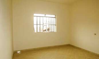 Imagem 3: Casa com 1 dormitório para alugar em Sabara