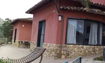 Imagem 2: Casa de condomínio para aluguel possui 450 metros quadrados com 4 quartos