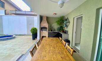 Imagem 2: Sobrado para venda tem 400 metros quadrados com 4 quartos