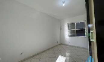 Imagem 2: Excelente kitnet a uma quadra da praia para locação