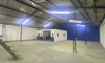 Imagem 4: Galpão medindo 800 m2 entre Praça 14 e Centro