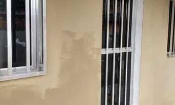 Imagem: Alugo casa no Centro de Queimados RJ com