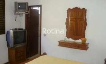 Imagem 2: Casa à venda, 3 quartos, 1 suíte, 2 vagas, Nossa Senhora das Graças - Uberlândia/MG