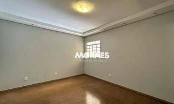 Imagem 3: Casa espaçosa com 3 dormitórios (sendo 2 suítes) para alugar, 250 m² por R$ 3.100/mês - Ja