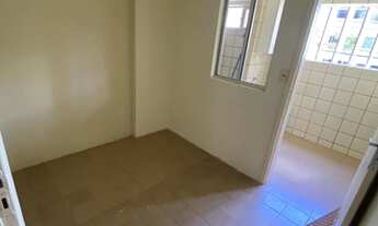 Imagem 7: Casa Amarela - 03 Qtos - Piscina - Salão de festas - 01 Vaga garagem