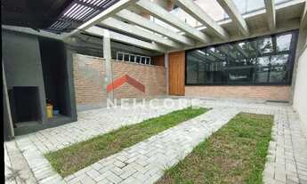 Imagem 3: Sobrado em Ayrton Senna - Itacolomi - Balneário Piçarras/SC