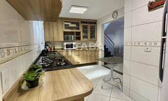 Imagem 6: Sobrado à venda no Bairro Costeira com quarto no térreo São José dos Pinhais/PR