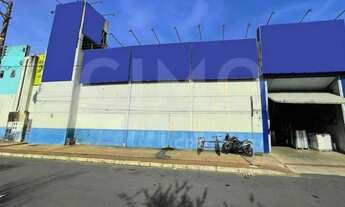 Imagem: Galpão de 550m² com mezanino para locação