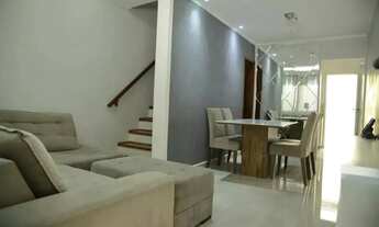 Imagem: Sobrado semi-mobiliado em condomínio fechado