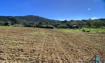 Imagem: Chácara a venda, com 02 excelente Barracões