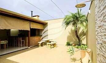 Imagem: Casa espaçosa com 03 quartos à venda no