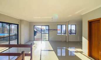 Imagem 2: Cobertura de 3 dormitórios com piscina e 2 vagas no Bairro Mont Serrat