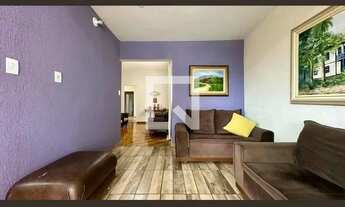 Imagem 2: Casa à Venda - Sagrada Família, 3 Quartos, 236 m2