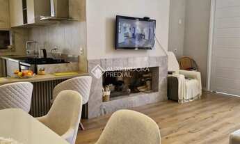 Imagem 6: Casa de Alto Padrão em Condomínio: Conforto e Sofisticação no São Vicente