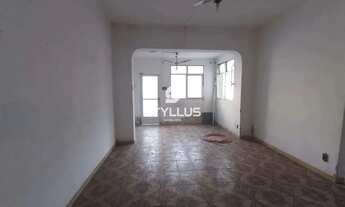 Imagem 2: Casa Duplex com Terraço Coberto em Localização Privilegiada! M01U