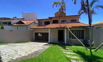 Imagem: Casa com 4 dormitórios, sendo 2 suítes