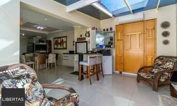 Imagem 7: Excelente casa com 158,9m2 de área privativa, 3 dormitórios, 1 suíte, e 2 vagas