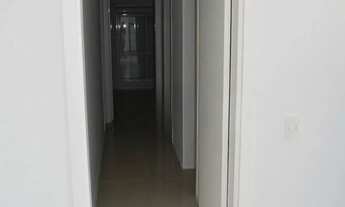 Imagem 7: Apartamento com 3 quartos e 79m² à venda em Passo da Areia, Porto Alegre. Rua Bezerra De M