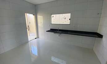 Imagem 2: A.C) Vendo imóvel diadema