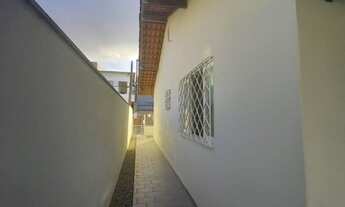 Imagem 6: Linda Casa no Centro de Camboriú, localização privilegiada, próximo a comércios em geral