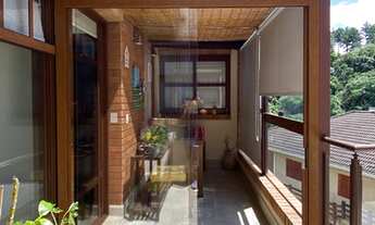 Imagem 7: Casa em condomínio fechado com 4 dormitórios e todos os planejados